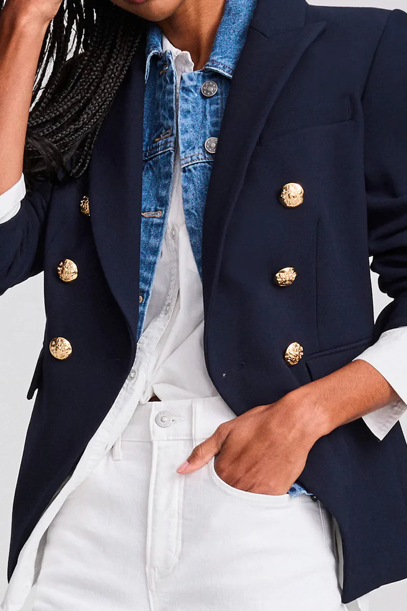 Dame Blazer med Dobbeltradet Lukning og Reverskrave