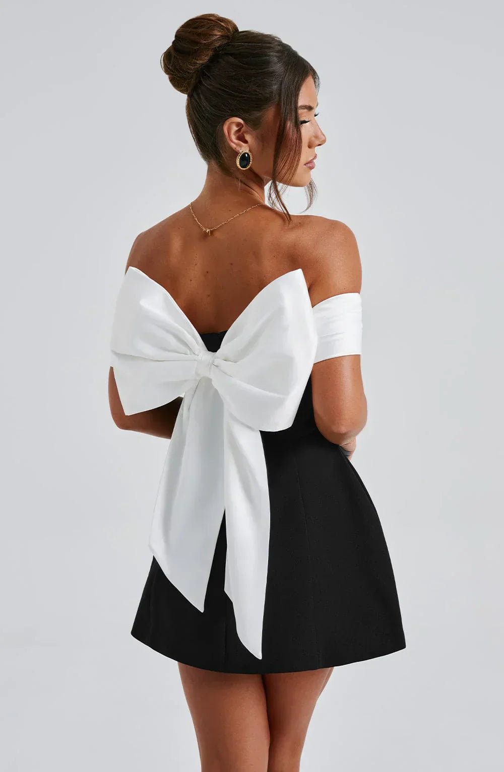 Kvinders Off Shoulder Mini Kjole med Sløjfedetalje