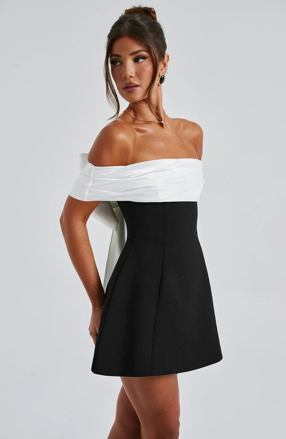 Kvinders Off Shoulder Mini Kjole med Sløjfedetalje